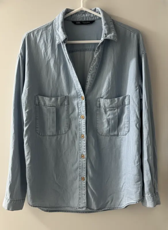 Blusa manga larga celeste marca ZARA talla  S