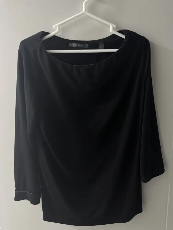 Blusa manga 3/4 negro marca ESPRIT talla S