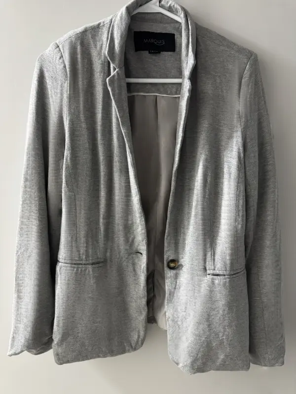 Blazer gris marca marquis talla S