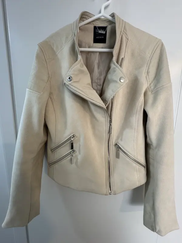 Casaca beige marca MOSSIMO talla M