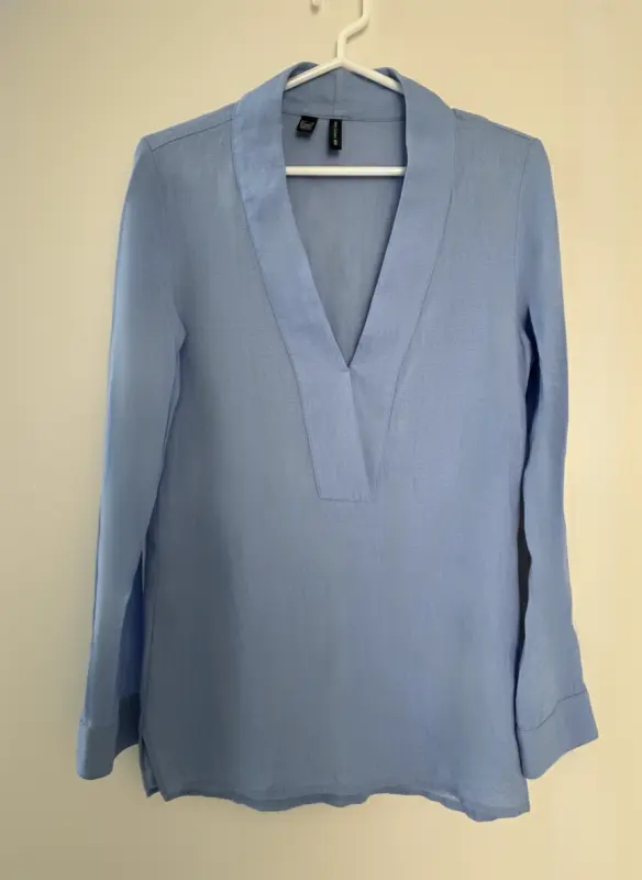 Blusa manga larga celeste marca MANGO talla XS