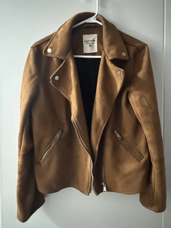 Casaca camel marca University Club talla S