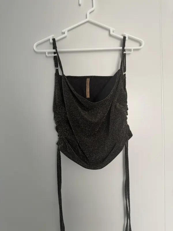 Blusa top marrón brilloso marca MOSSIMO talla S