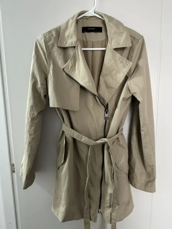 Gabardina zara beige talla S