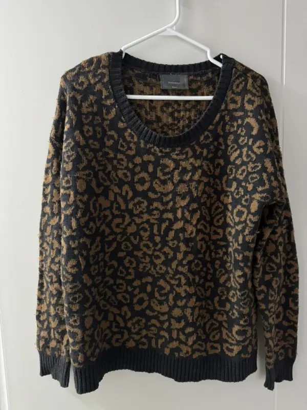 Chompa basement talla S