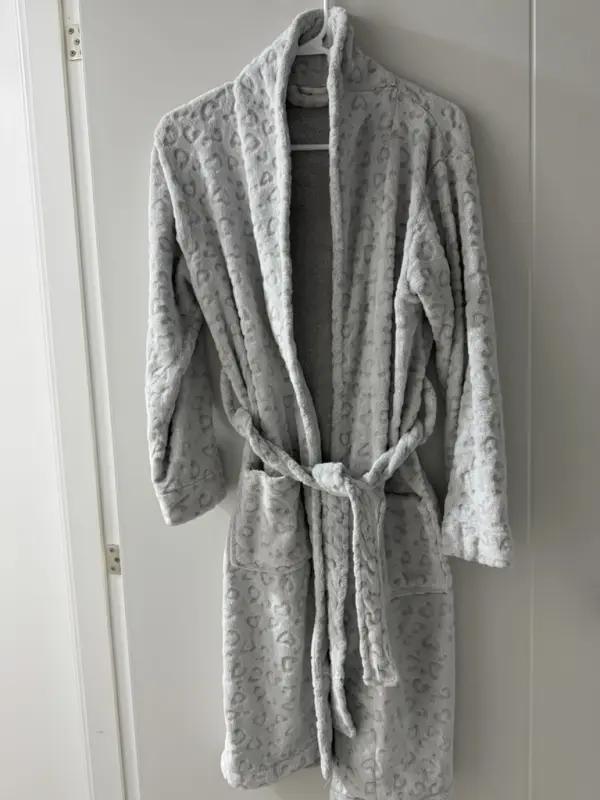 Bata gris animal print talla S/M