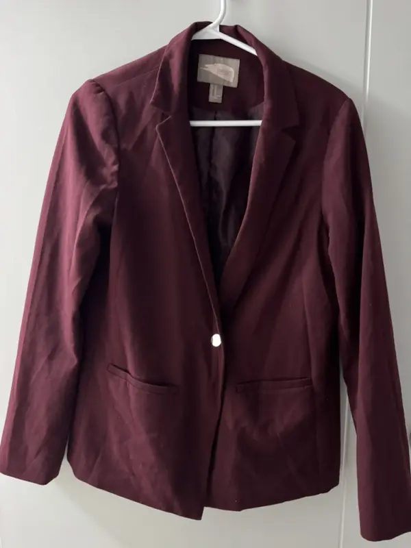 Blazer guinda talla S/M